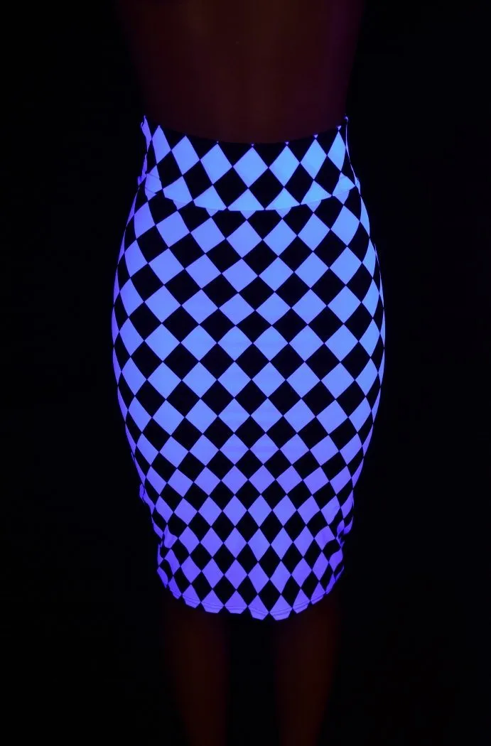 27" Diamond Print Pencil Skirt