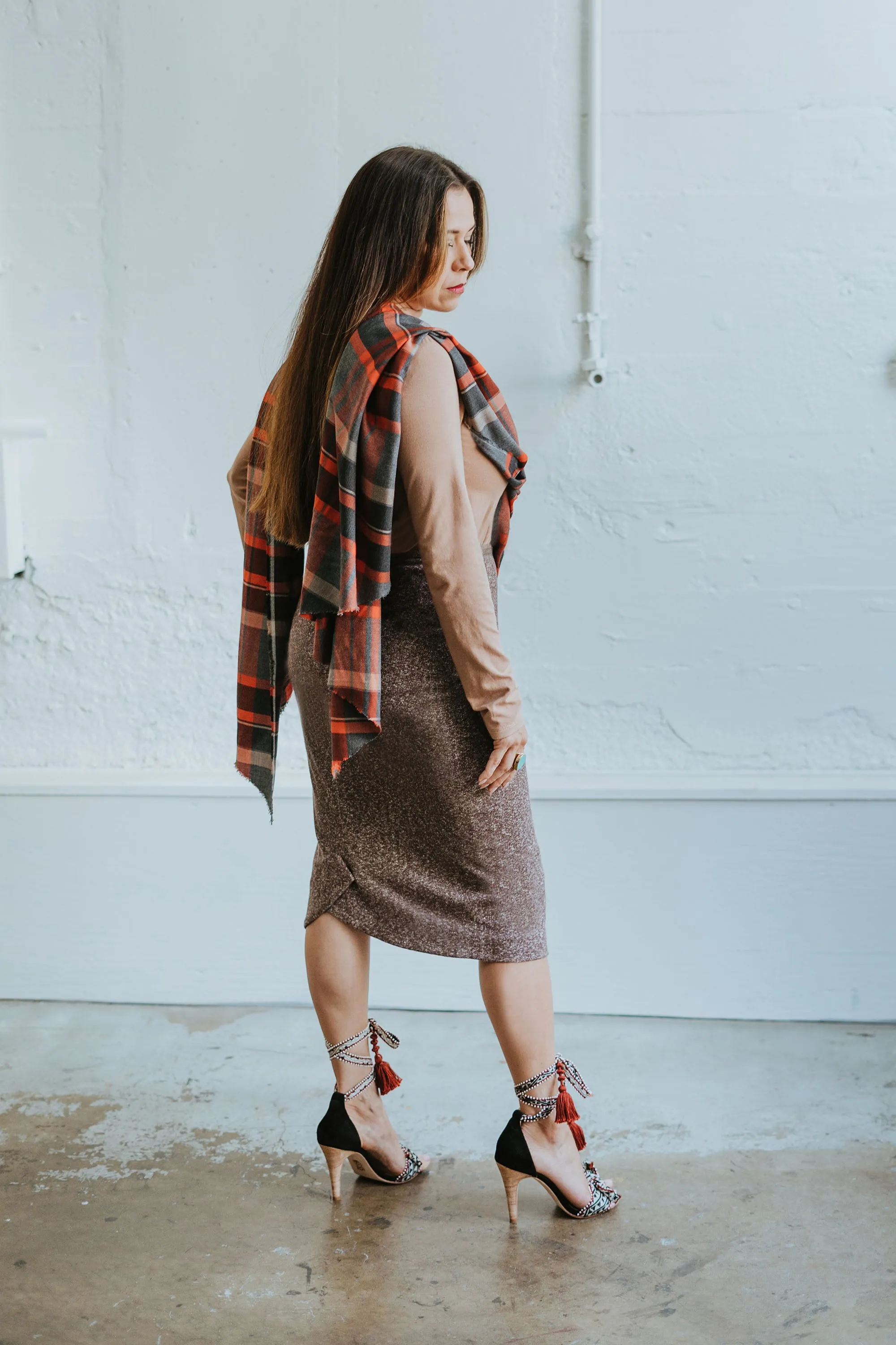 The Slant-Vent Knit Skirt